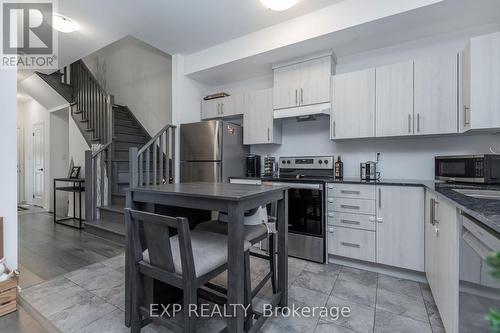 142 Gateland Drive, Barrie, ON - Indoor Photo Showing Kitchen With Stainless Steel Kitchen