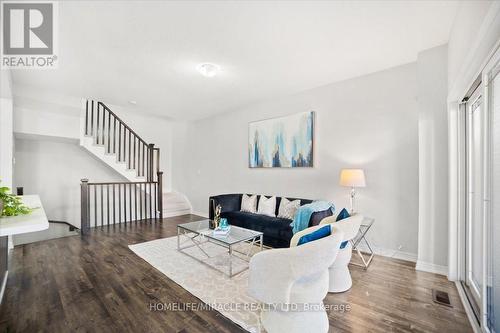 4122 Palermo Common, Burlington, ON - Indoor Photo Showing Living Room