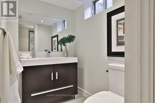 365 Harvie Avenue, Toronto, ON - Indoor Photo Showing Bathroom