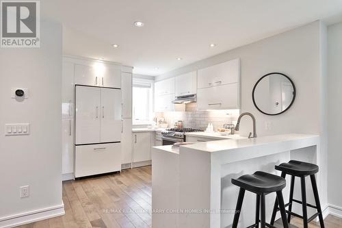 365 Harvie Avenue, Toronto, ON - Indoor Photo Showing Kitchen With Upgraded Kitchen