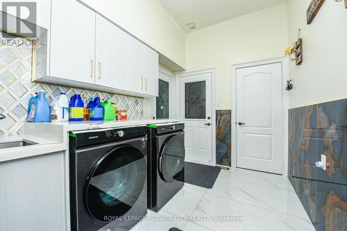 22 Wintersnow Court, Brampton, ON - Indoor Photo Showing Laundry Room