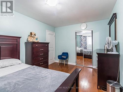 7805 Wildfern Drive, Mississauga, ON - Indoor Photo Showing Bedroom