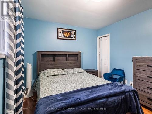 7805 Wildfern Drive, Mississauga, ON - Indoor Photo Showing Bedroom