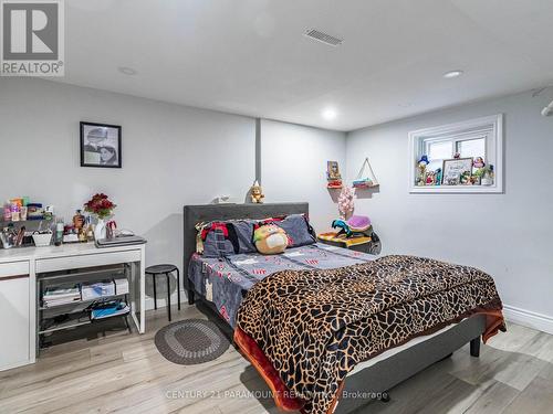 7805 Wildfern Drive, Mississauga, ON - Indoor Photo Showing Bedroom