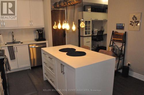 212 - 50 Ann Street, Caledon, ON - Indoor Photo Showing Kitchen