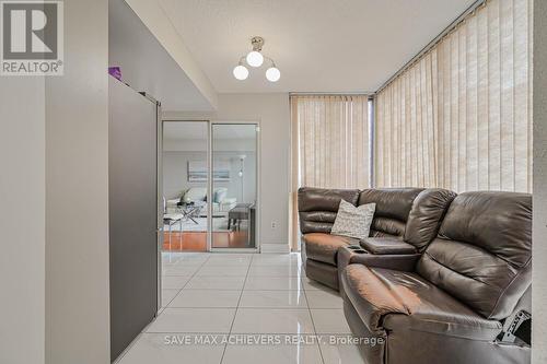 403 - 21 Markbrook Lane, Toronto, ON - Indoor