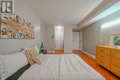 403 - 21 Markbrook Lane, Toronto, ON - Indoor Photo Showing Bedroom