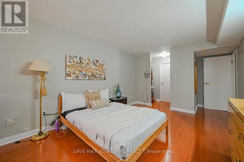 403 - 21 Markbrook Lane, Toronto, ON - Indoor Photo Showing Bedroom