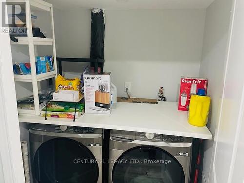 Bsmt - 6 Haverstock Crescent, Brampton, ON - Indoor Photo Showing Laundry Room