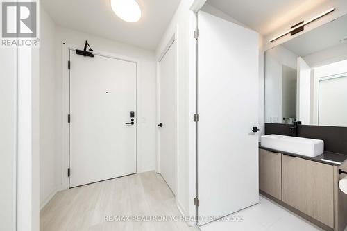 2506 - 1285 Dupont Street, Toronto, ON - Indoor