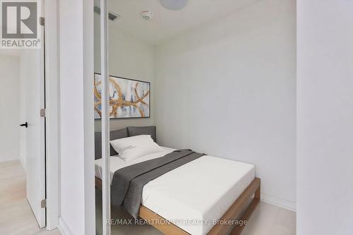 2506 - 1285 Dupont Street, Toronto, ON - Indoor