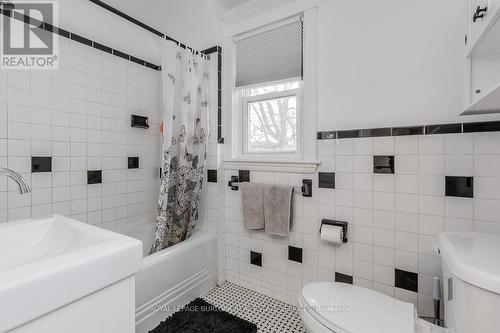 1225 King Street W, Hamilton, ON - Indoor Photo Showing Bathroom