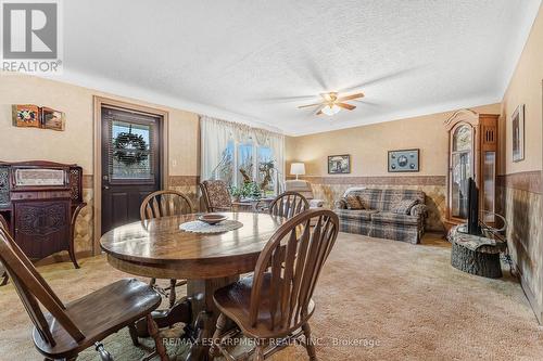 6232 Townline Road, West Lincoln, ON - Indoor Photo Showing Dining Room