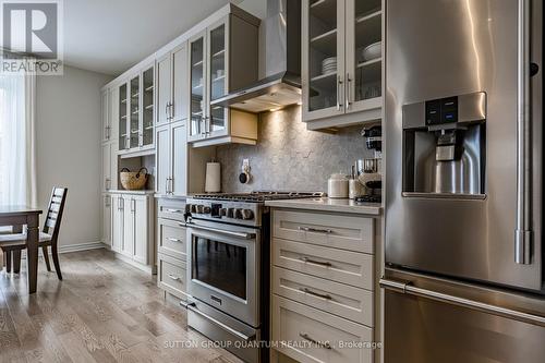 189 Stillwater Crescent, Hamilton, ON - Indoor Photo Showing Kitchen With Stainless Steel Kitchen With Upgraded Kitchen