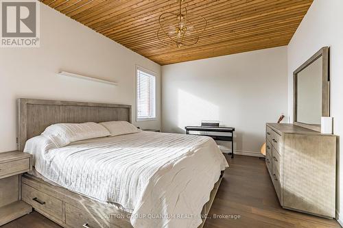 189 Stillwater Crescent, Hamilton, ON - Indoor Photo Showing Bedroom