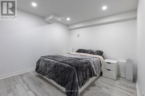 189 Stillwater Crescent, Hamilton, ON - Indoor Photo Showing Bedroom