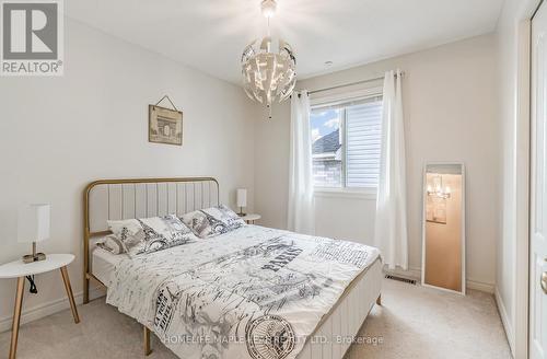 192 Sandy Street, London, ON - Indoor Photo Showing Bedroom