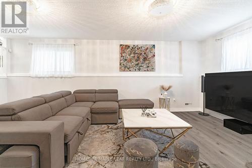 192 Sandy Street, London, ON - Indoor Photo Showing Living Room