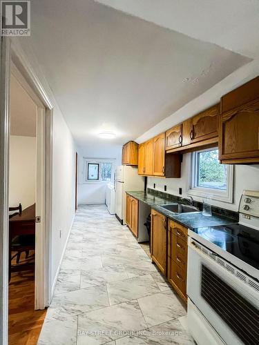 462 Lake Drive S, Georgina, ON - Indoor Photo Showing Kitchen With Double Sink