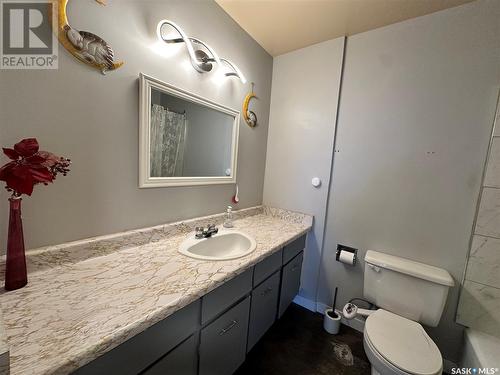 504 4615 Rae Street, Regina, SK - Indoor Photo Showing Bathroom