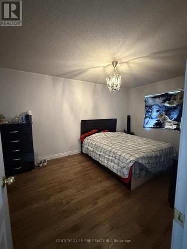 60 Williamson Drive, Brampton, ON - Indoor Photo Showing Bedroom