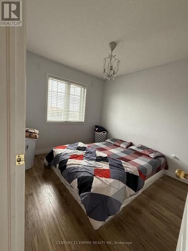 60 Williamson Drive, Brampton, ON - Indoor Photo Showing Bedroom