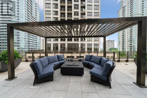 2209 - 36 Elm Drive W, Mississauga, ON - Outdoor