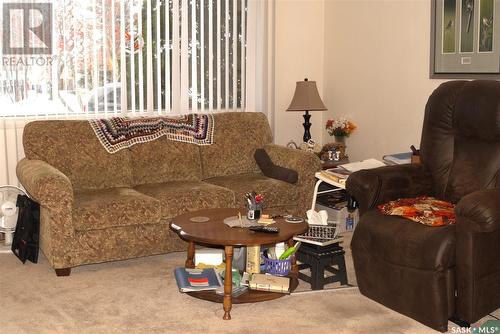 21 Mcgee Crescent, Saskatoon, SK - Indoor Photo Showing Living Room