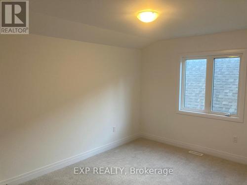 Upper - 63 Franklin Trail, Barrie, ON - Indoor Photo Showing Other Room