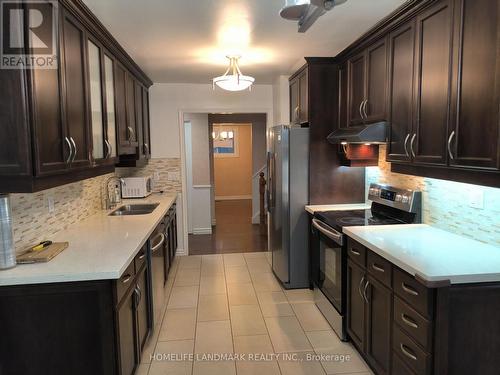 165 Fred Varley Drive, Markham, ON - Indoor Photo Showing Kitchen With Stainless Steel Kitchen