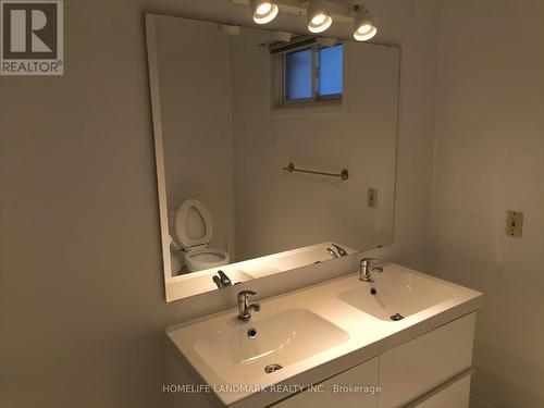 165 Fred Varley Drive, Markham, ON - Indoor Photo Showing Bathroom