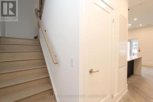 122W - 8 Cedarland Drive, Markham, ON - Indoor Photo Showing Other Room