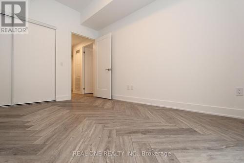 122W - 8 Cedarland Drive, Markham, ON - Indoor Photo Showing Other Room