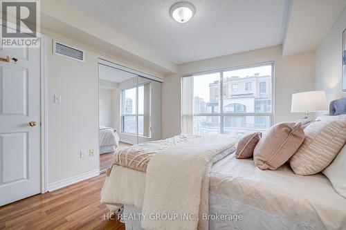 2203 - 7 Lorraine Drive, Toronto, ON - Indoor Photo Showing Bedroom