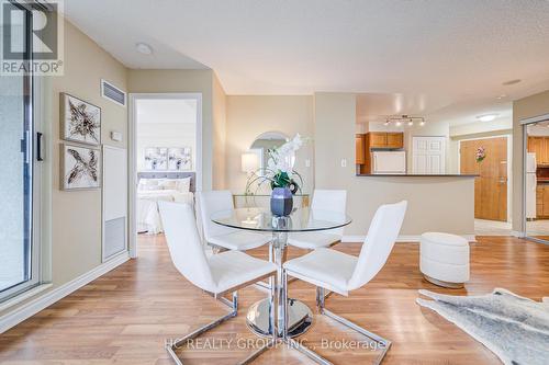 2203 - 7 Lorraine Drive, Toronto, ON - Indoor Photo Showing Dining Room