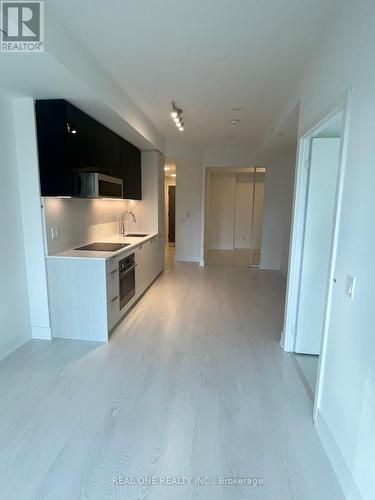 801 - 308 Jarvis Street, Toronto, ON - Indoor Photo Showing Kitchen