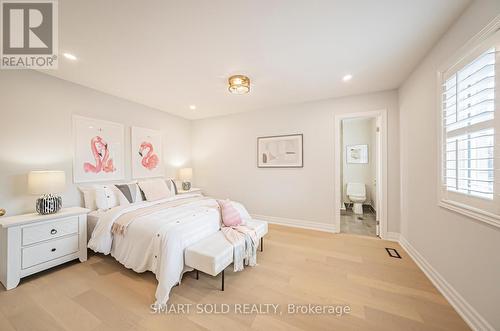 44 Libra Avenue, Richmond Hill, ON - Indoor Photo Showing Bedroom