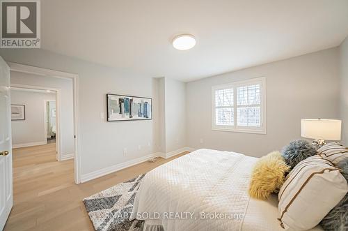 44 Libra Avenue, Richmond Hill, ON - Indoor Photo Showing Bedroom