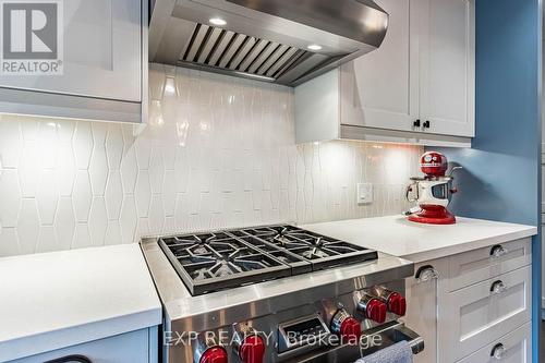 1343 Nottinghill Gate, Oakville, ON - Indoor Photo Showing Kitchen