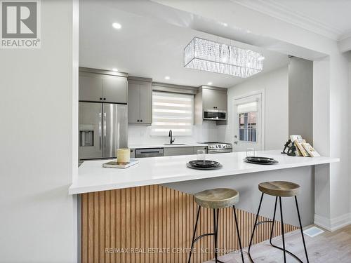 107 Lomar Drive, Toronto, ON - Indoor Photo Showing Kitchen With Upgraded Kitchen