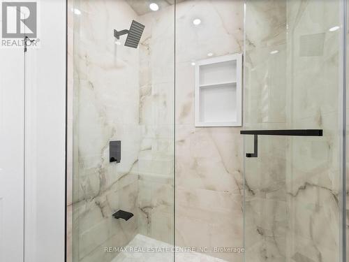 107 Lomar Drive, Toronto, ON - Indoor Photo Showing Bathroom