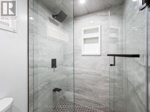 107 Lomar Drive, Toronto, ON - Indoor Photo Showing Bathroom