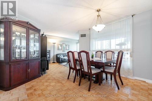 706 - 50 Elm Drive E, Mississauga, ON - Indoor Photo Showing Dining Room