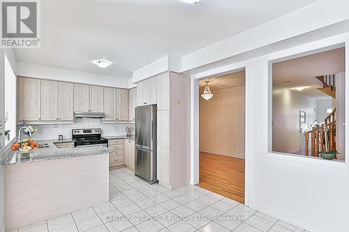 23 Princess Diana Drive, Markham, ON - Indoor Photo Showing Kitchen