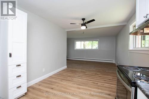 1 - 18 Ste Cecile Street, Ottawa, ON - Indoor Photo Showing Other Room