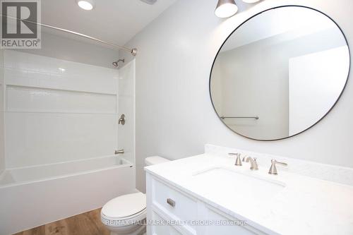 1 - 18 Ste Cecile Street, Ottawa, ON - Indoor Photo Showing Bathroom