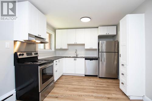 1 - 18 Ste Cecile Street, Ottawa, ON - Indoor Photo Showing Kitchen