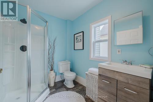 123 Whiting Street, Ingersoll (Ingersoll - South), ON - Indoor Photo Showing Bathroom