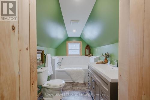 123 Whiting Street, Ingersoll (Ingersoll - South), ON - Indoor Photo Showing Bathroom