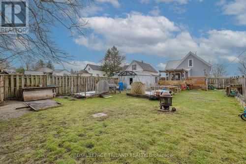 123 Whiting Street, Ingersoll (Ingersoll - South), ON - Outdoor With Backyard